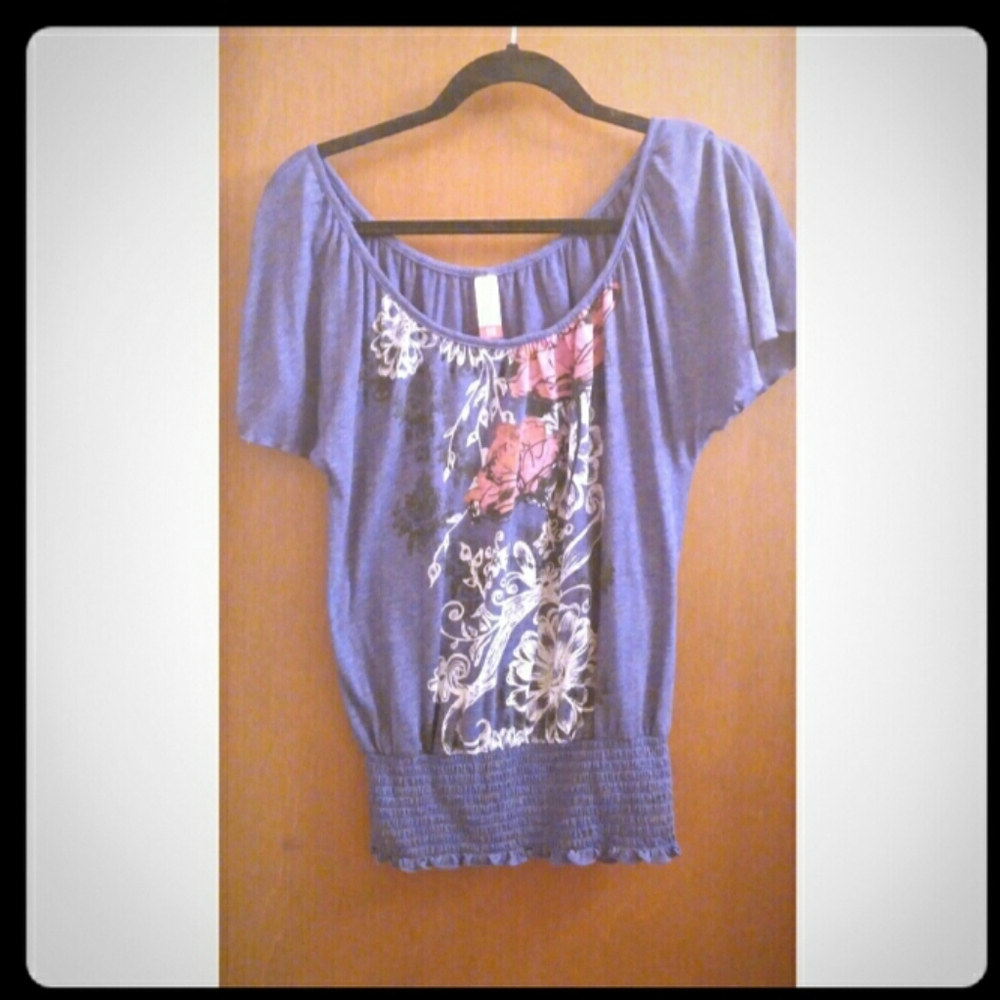 **Flower Top - Picture 3 of 3